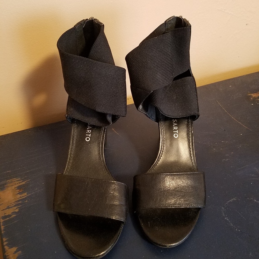 Franco Sarto Strappy Wedge Sandals Size 6.5